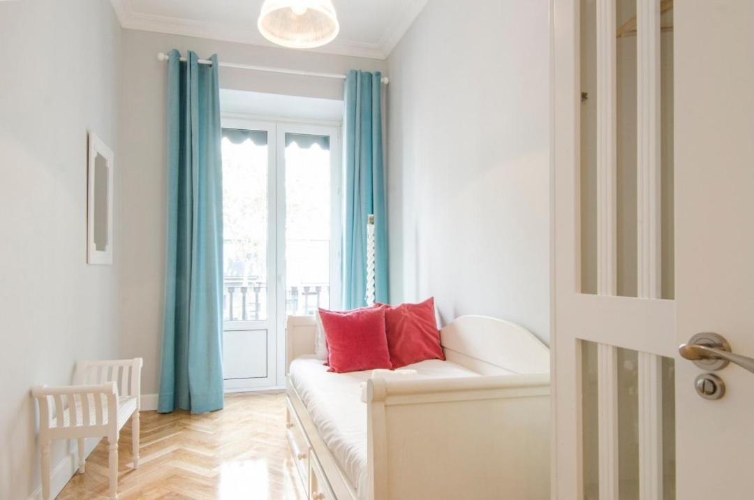 Minty Stay - Atocha 4 Bd Madrid Buitenkant foto