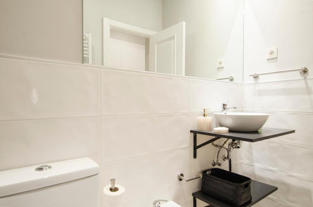 Minty Stay - Atocha 4 Bd Madrid Buitenkant foto